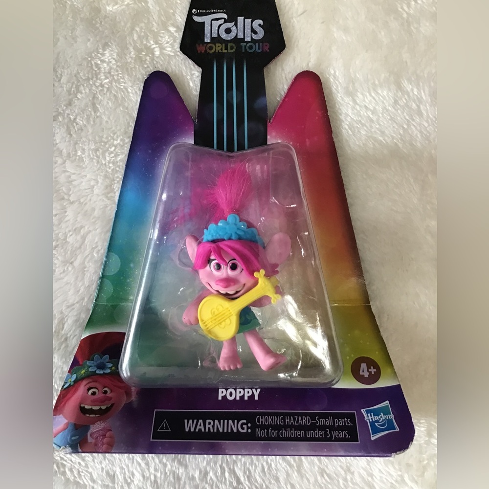 New with tags, DreamWorks, trolls, toy world tour, poppy